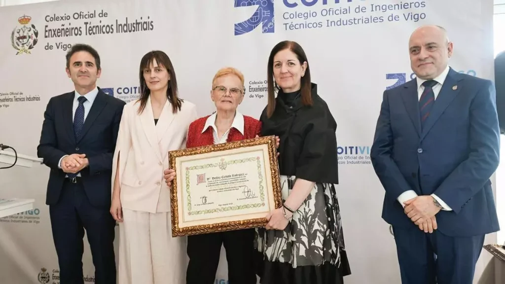 COITI Vigo celebró su fiesta patronal, con la tradicional entrega de sus insignias de plata y oro a los colegiados y de las distinciones honoríficas de Colegiada de Honor y Empresa Distinguida