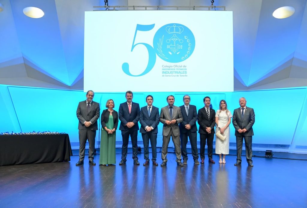 El Colegio de Ingenieros Técnicos Industriales de Santa Cruz de Tenerife celebra sus primeros 50 años con un brillante acto