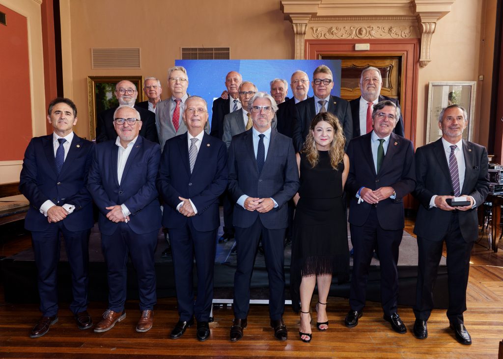 El Colegio Oficial de Graduados e Ingenieros Técnicos Industriales de Alicante conmemora su 50 aniversario con un acto institucional en el Círculo de Economía de Alcoy